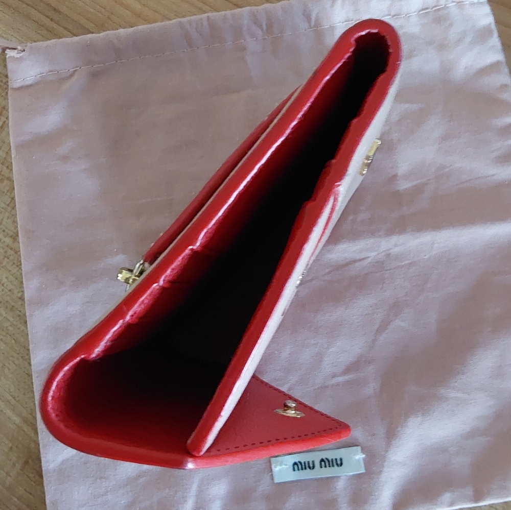Miu Miu Pink Leather Envelope Wallet with Red Heart - Picture 6 of 15